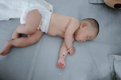 试管包生男孩哪家专业哭泣宝宝魔法眼泪
